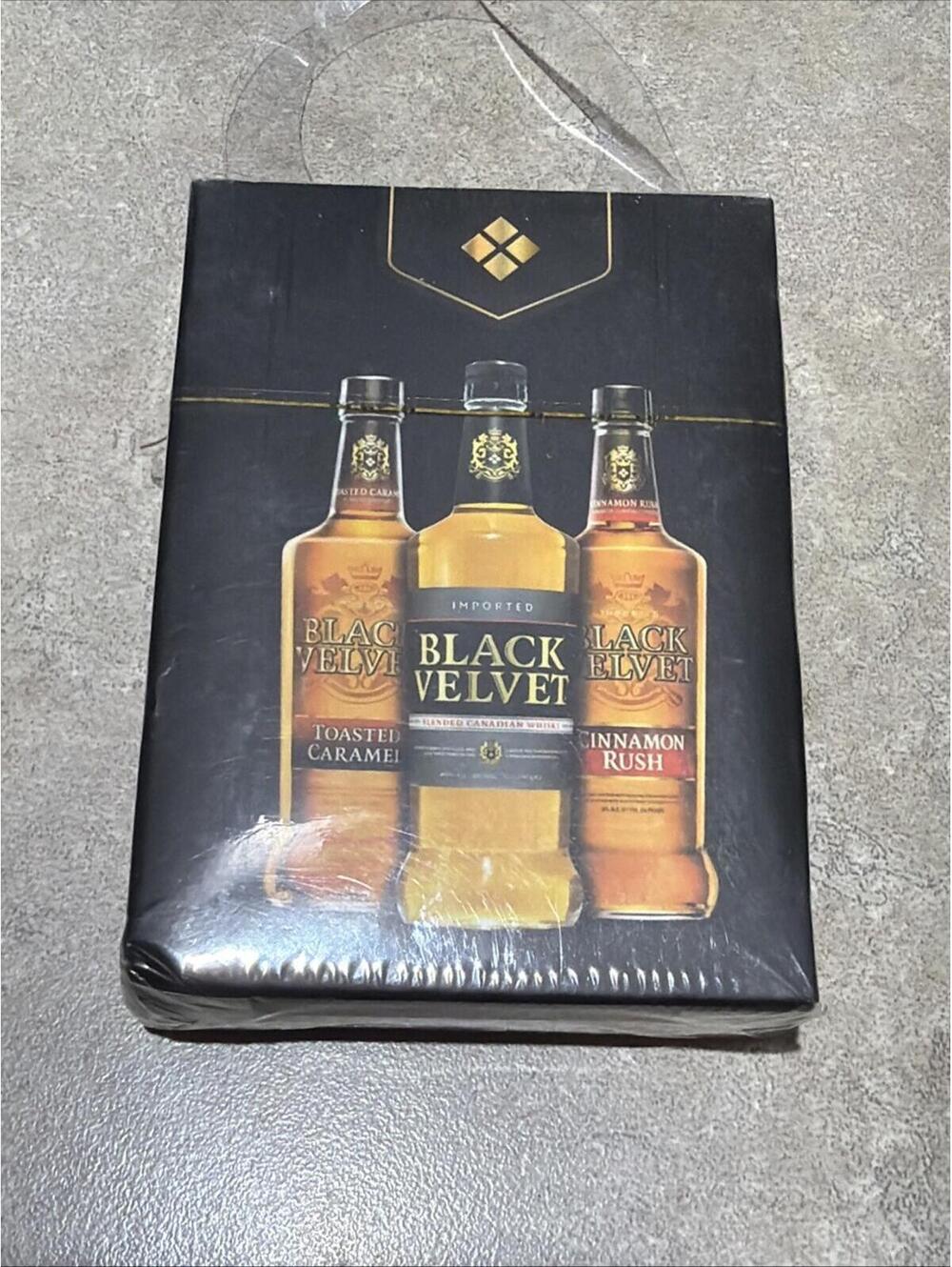 Black Velvet Whiskey Playing Card Deck NEW SEALED 2014 Barware Poker Gambling - Picture 2 of 3